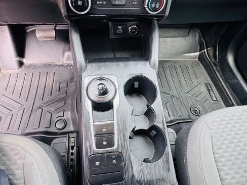 Used 2021 Ford Escape SE FWD image 17