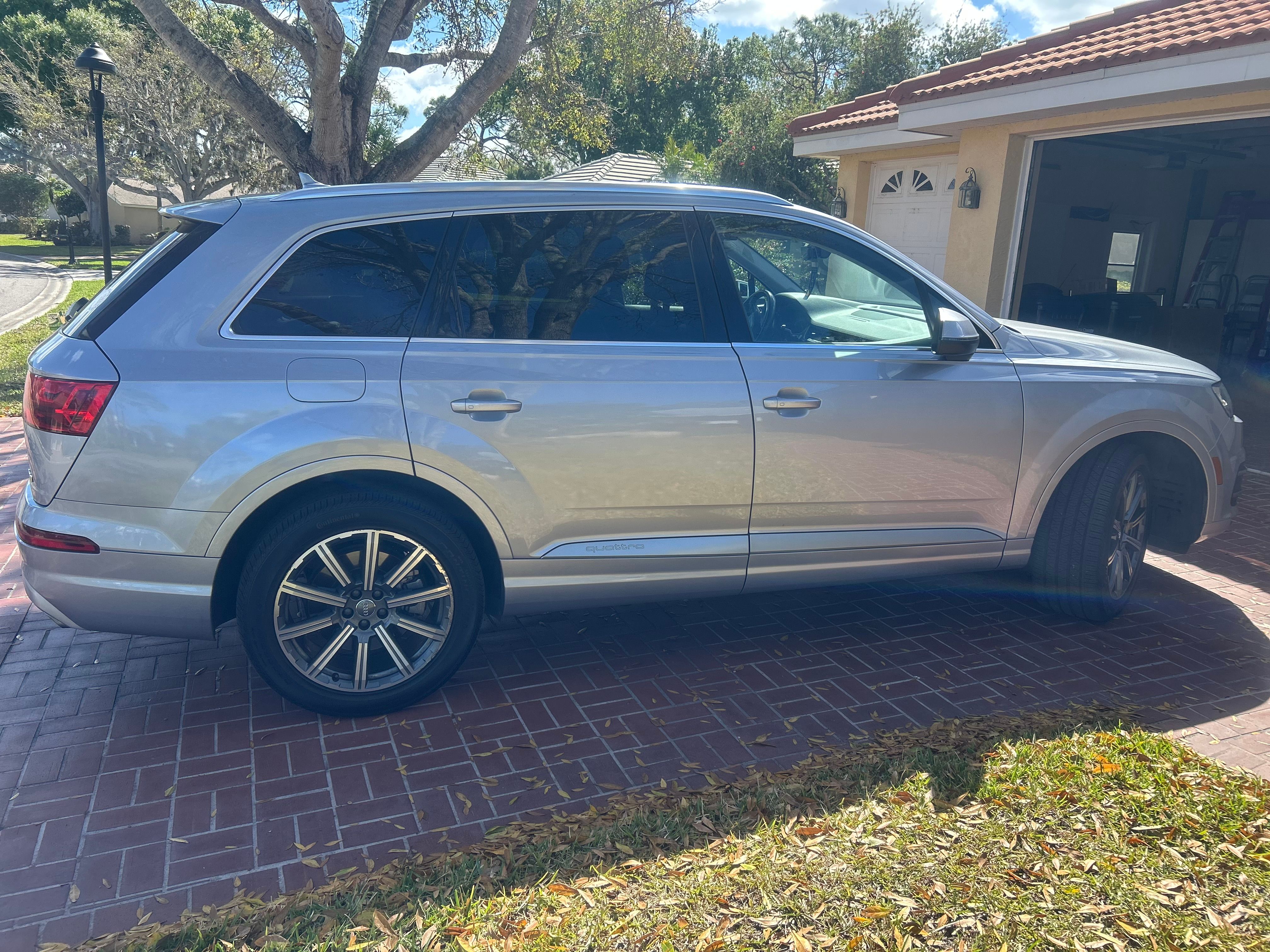 Used 2019 Audi Q7 3.0T Premium Plus AWD/4WD image 5