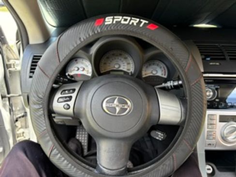 Used 2010 Scion tC FWD image 20