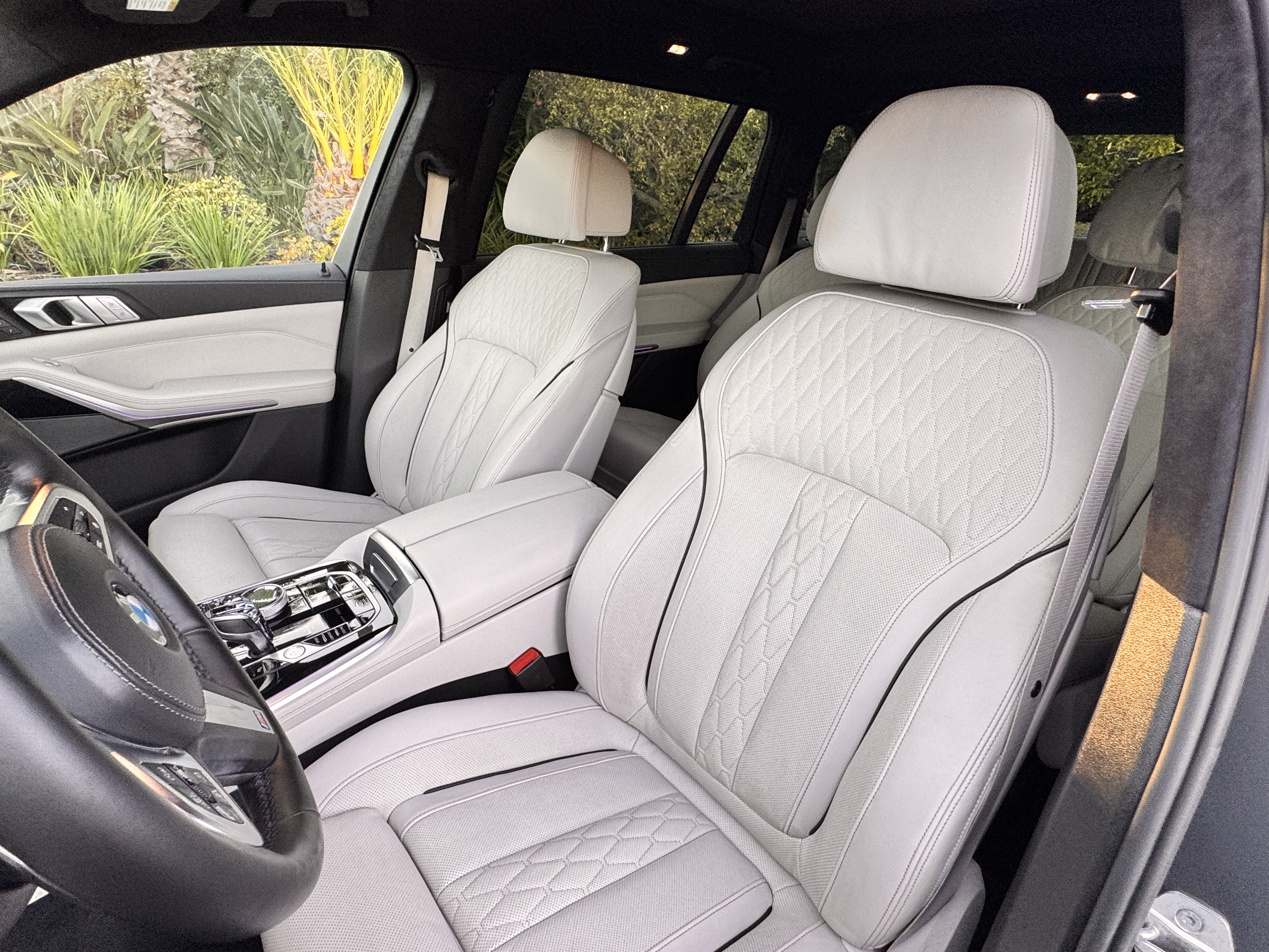 Used 2022 BMW X7 M50i AWD/4WD image 6