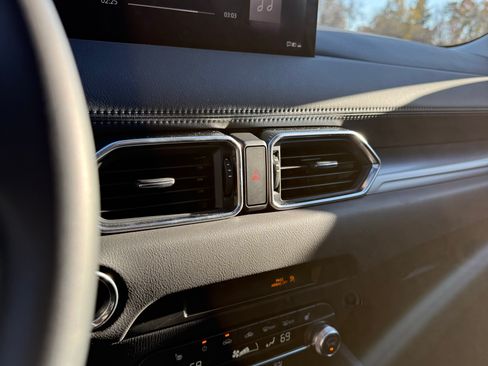 Used 2025 MAZDA CX-5 AWD 2.5 S w/ Preferred Package image 5