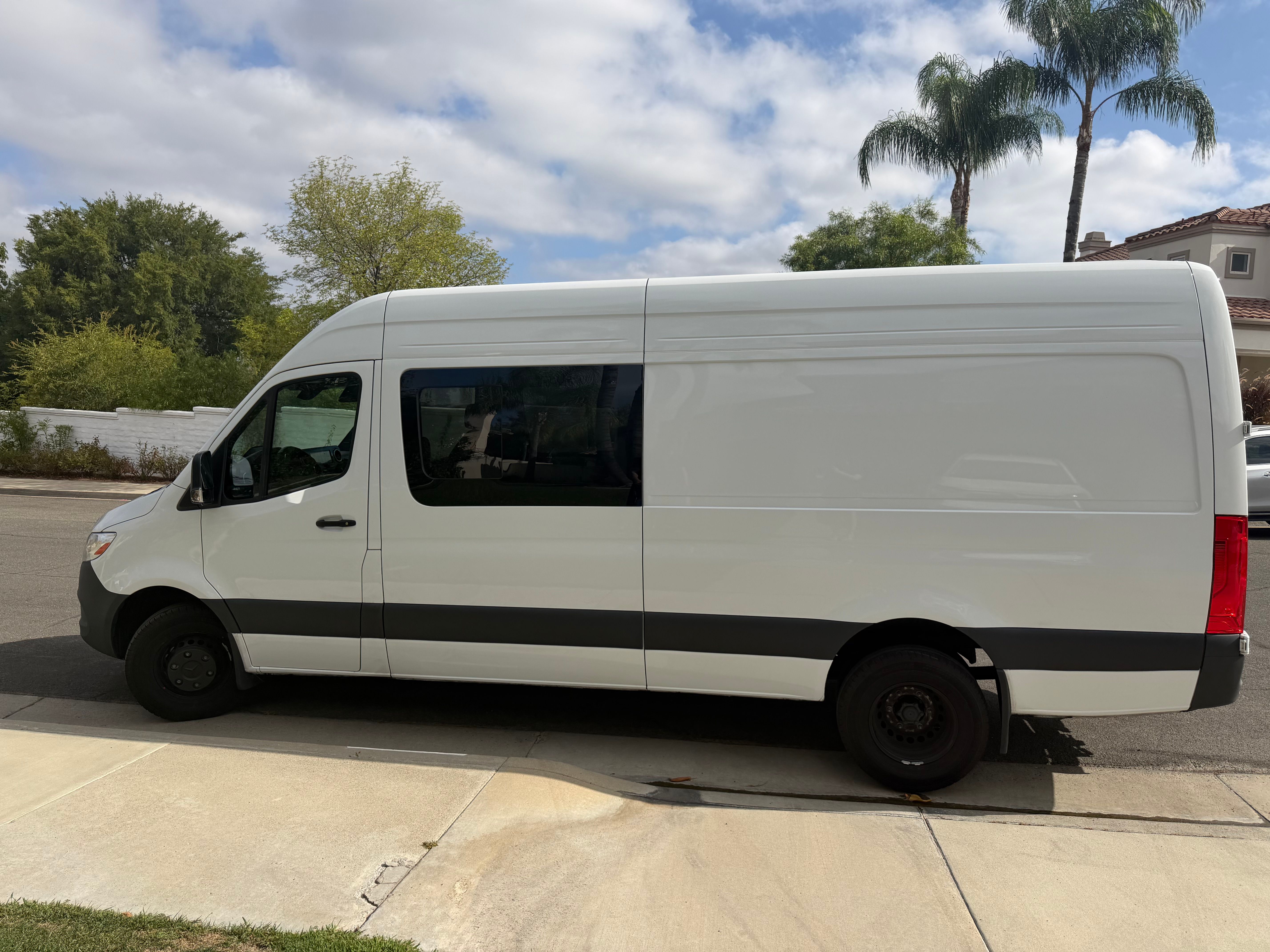 Used 2025 Mercedes-Benz Sprinter 3500 image 11