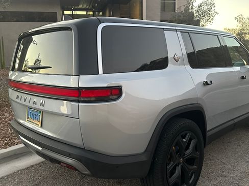 Used 2023 Rivian R1S Adventure AWD/4WD image 4