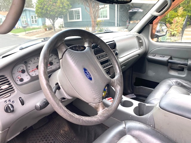 Used 2003 Ford Explorer Sport Trac XLT RWD image 2