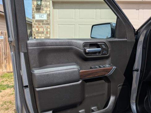 Used 2022 GMC Sierra 1500 SLT image 22