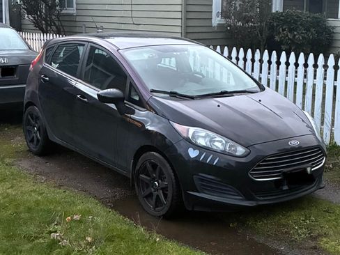 Used 2014 Ford Fiesta S w/ Exterior Protection Package image 2
