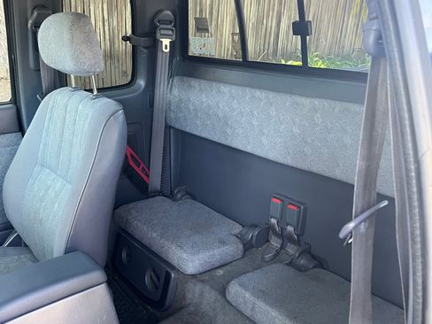 Used 2000 Toyota Tacoma PreRunner w/ Value Pkg w/ Color-Key Pkg RWD image 8