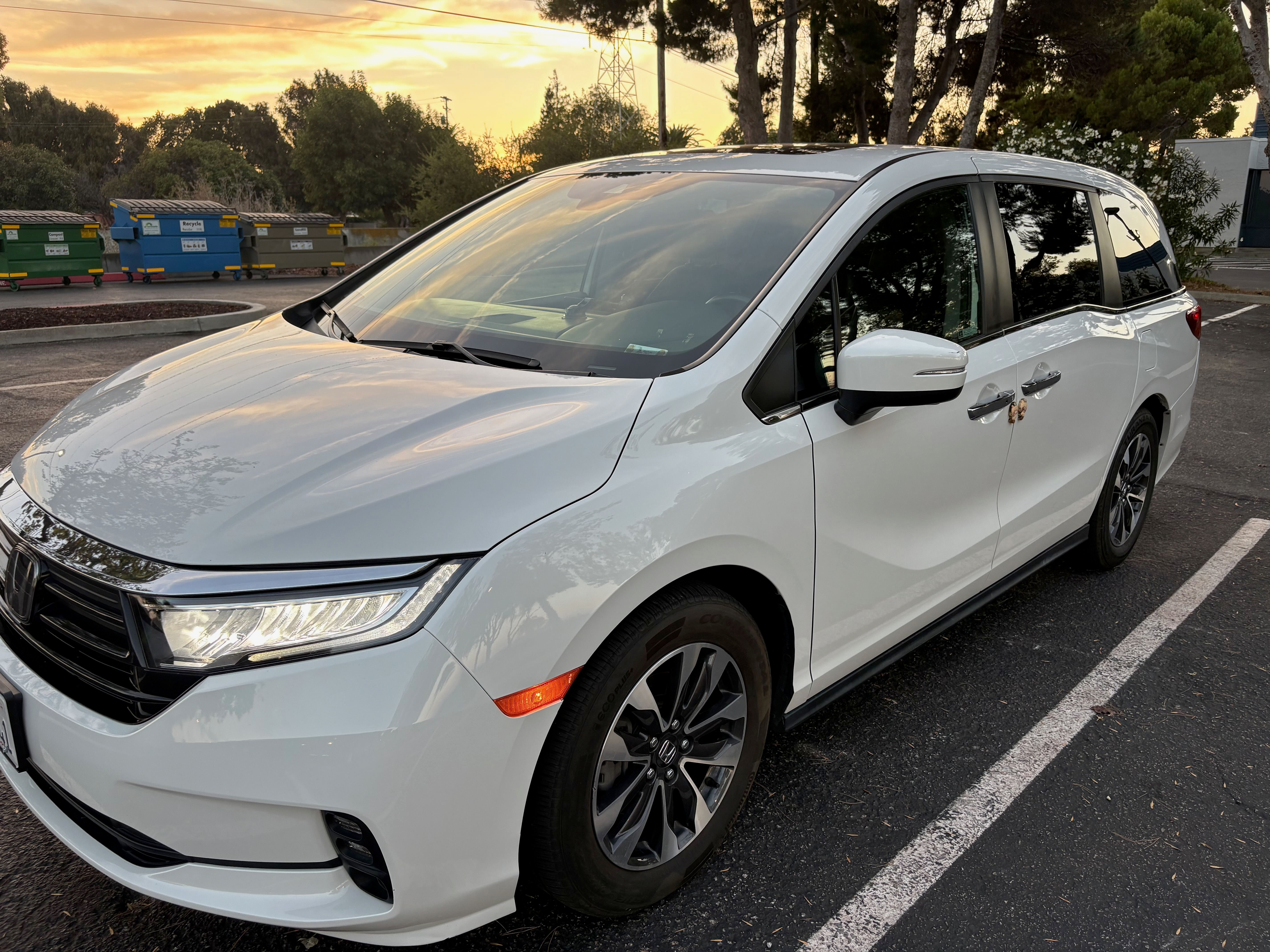 Used 2022 Honda Odyssey EX-L image 2
