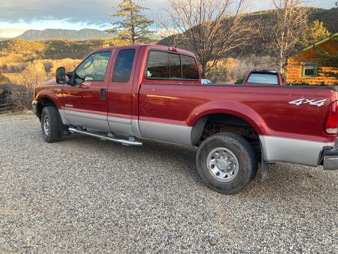 Used 2003 Ford F250 XLT image 1