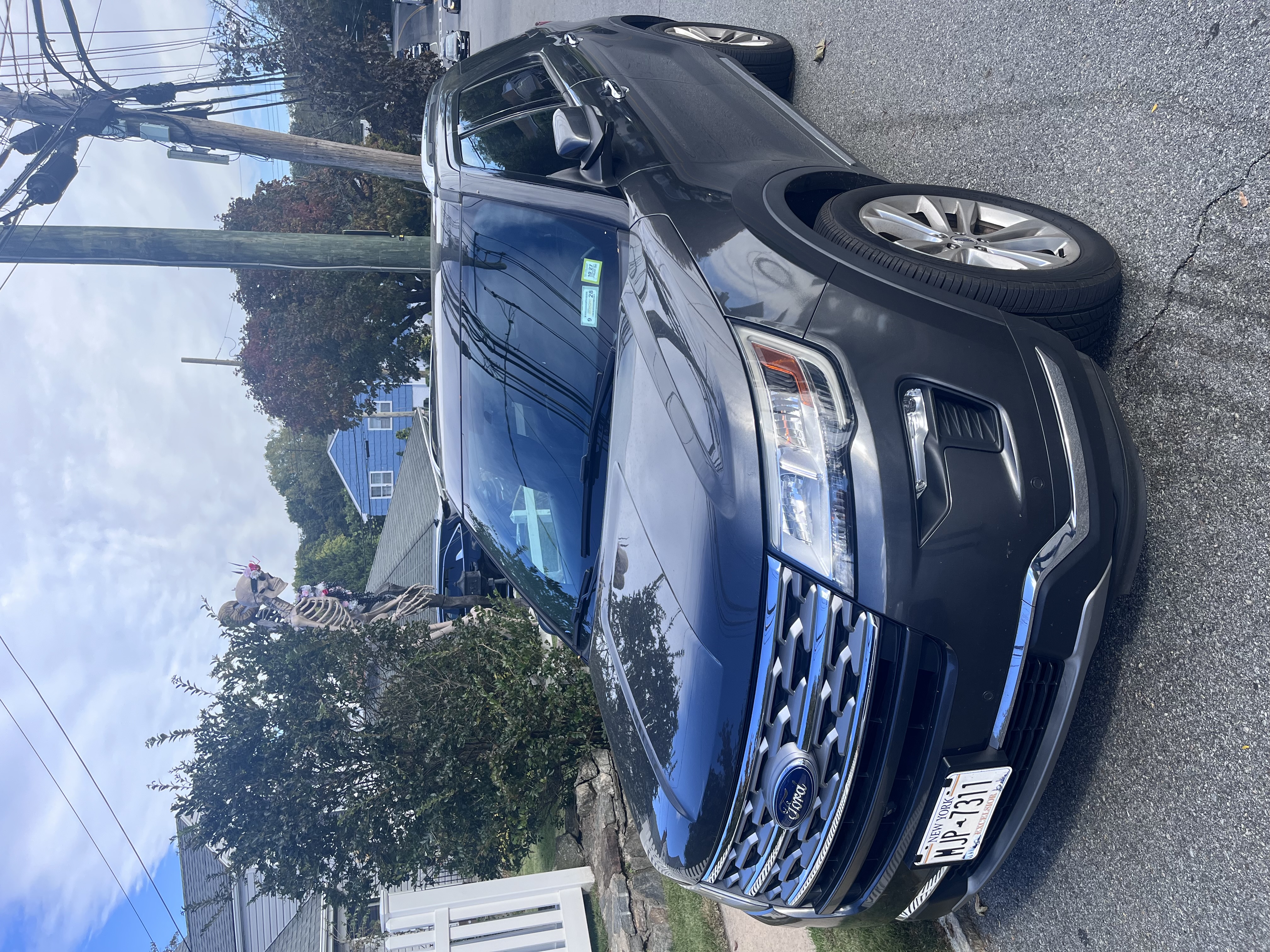 Used 2018 Ford Explorer Limited AWD/4WD image 1