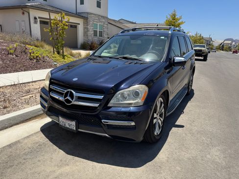Used 2010 Mercedes-Benz GL 450 4MATIC image 1