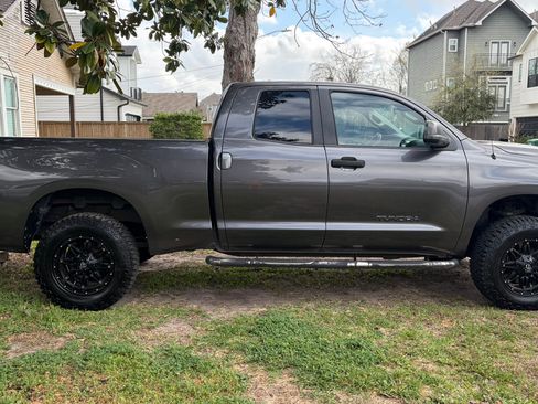 Used 2011 Toyota Tundra 2WD Double Cab w/ Tow Pkg image 29
