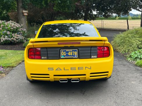 Used 2005 Ford Mustang GT Premium RWD image 5