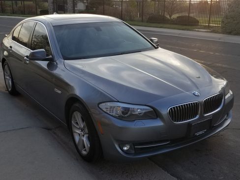 Used 2013 BMW 528i xDrive 528i xDrive Sedan 4D image 2