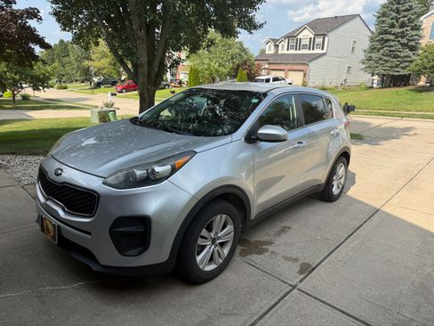 Used 2018 Kia Sportage LX FWD image 1