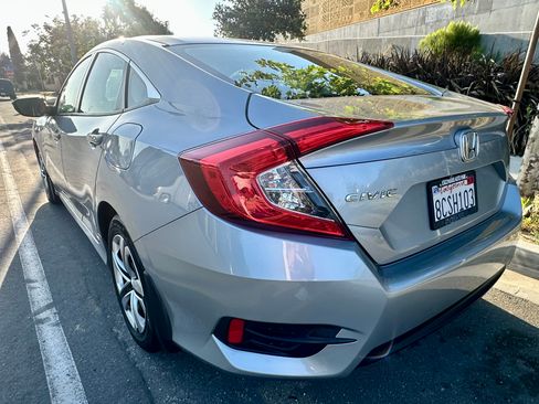 Used 2018 Honda Civic LX image 6