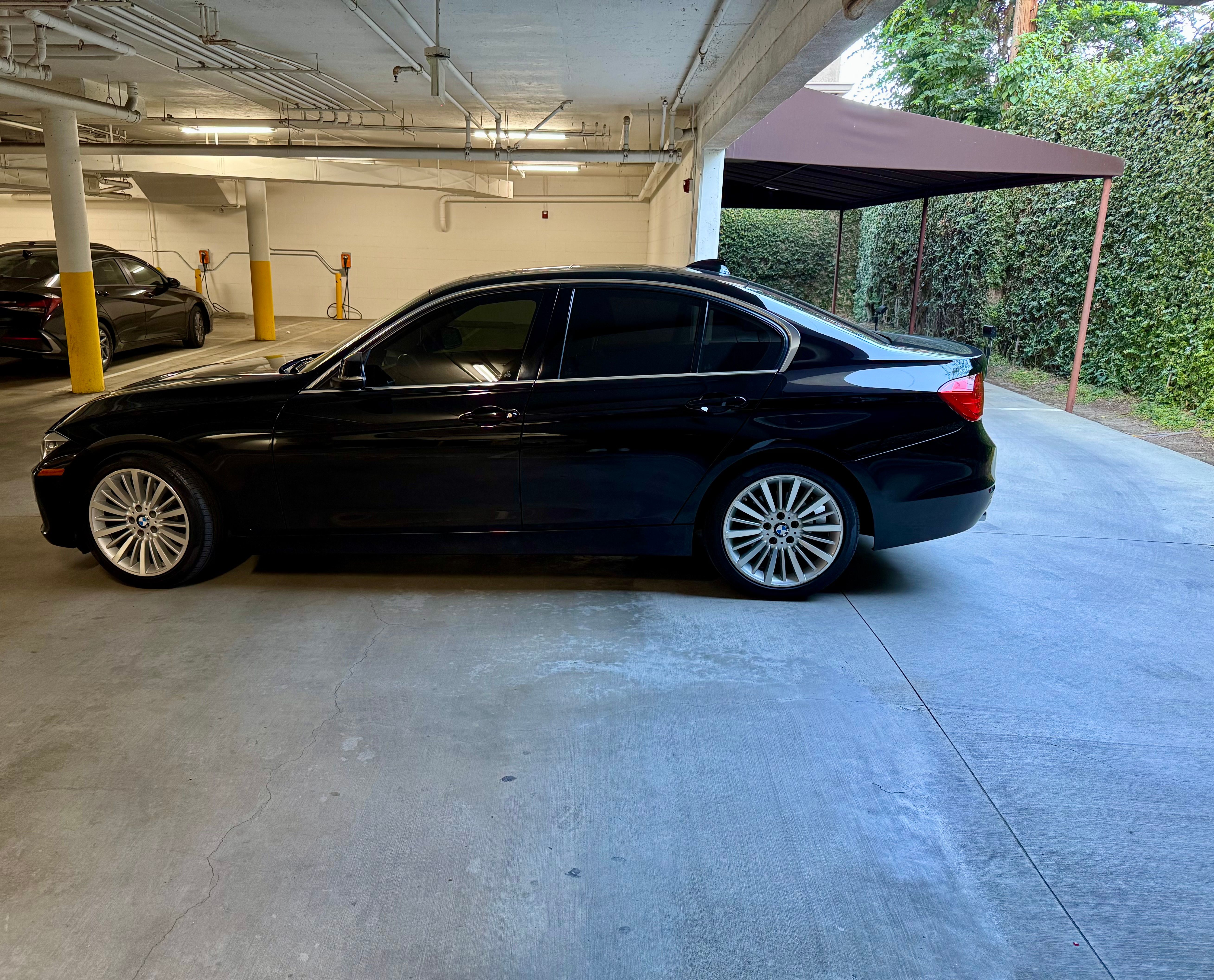 Used 2014 BMW 328i Sedan RWD image 4