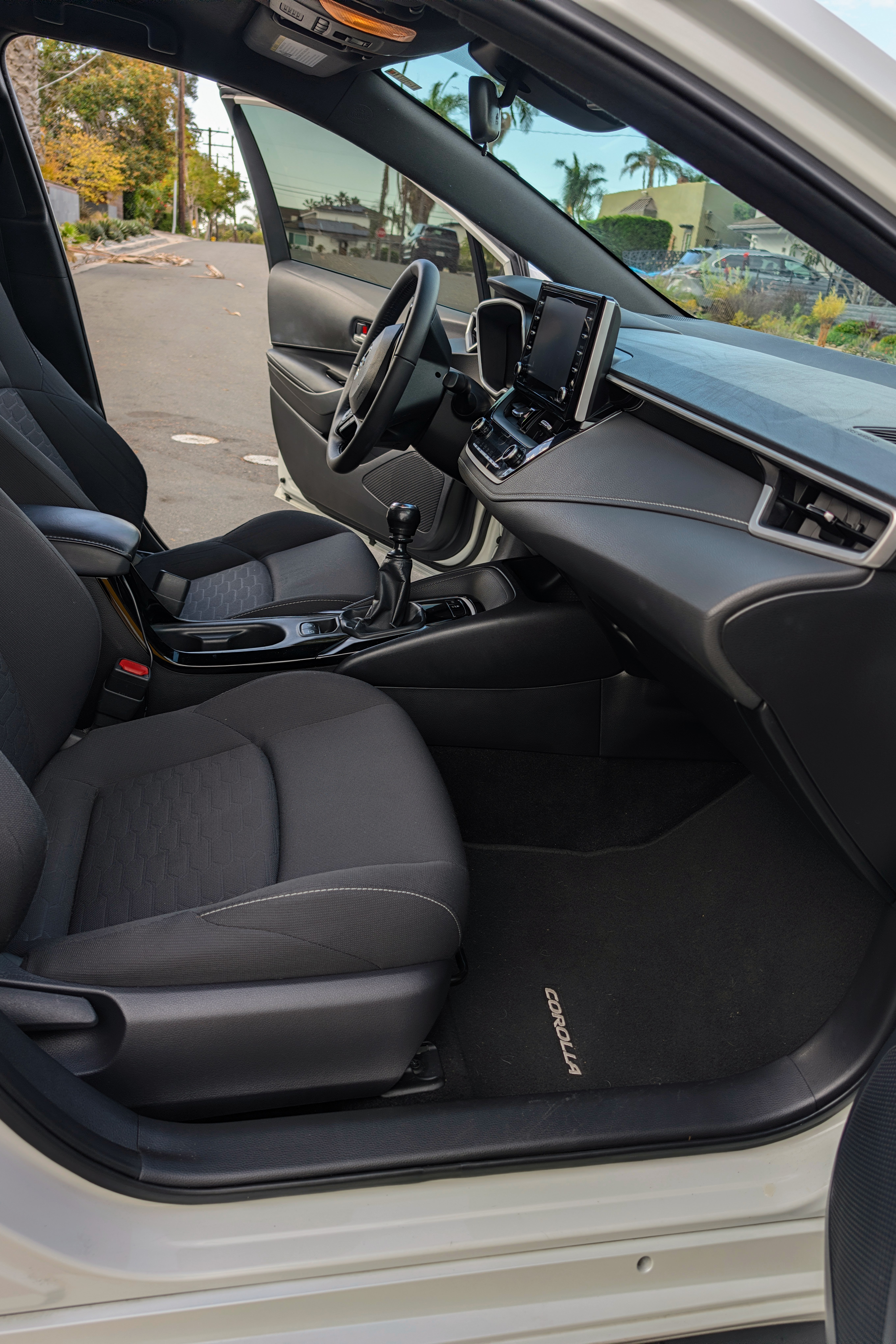 Used 2020 Toyota Corolla SE w/ Blackout Package FWD image 14