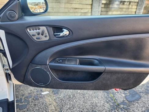 Used 2007 Jaguar XKR R image 30