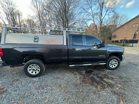 Used 2015 Chevrolet Silverado 3500 W/T image 2