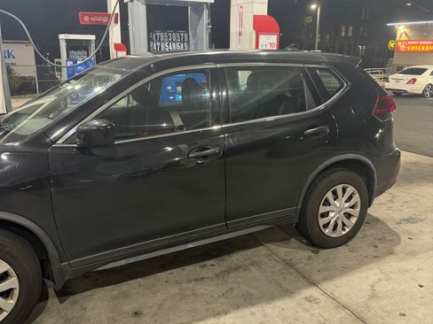 Used 2020 Nissan Rogue S AWD/4WD image 5