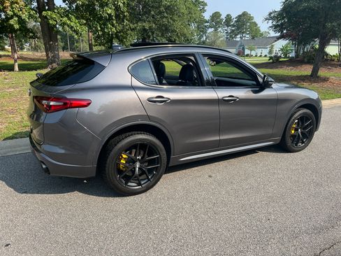 Used 2020 Alfa Romeo Stelvio Ti AWD/4WD image 1