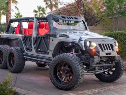 Used 2017 Jeep Wrangler Unlimited Rubicon w/ Connectivity Group