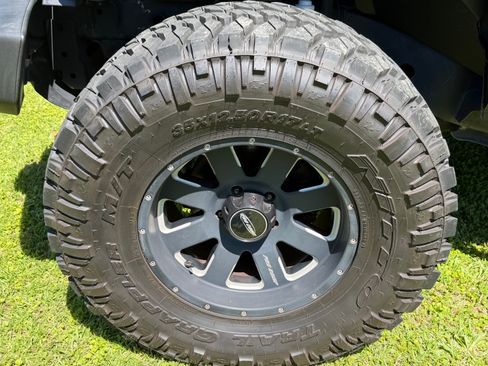 Used 2015 Jeep Wrangler Unlimited Sport AWD/4WD image 6