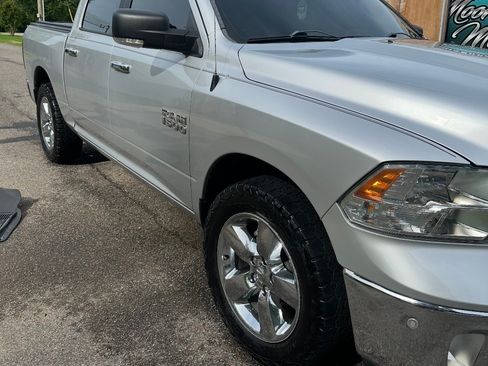 Used 2017 RAM 1500 Lone Star RWD image 4