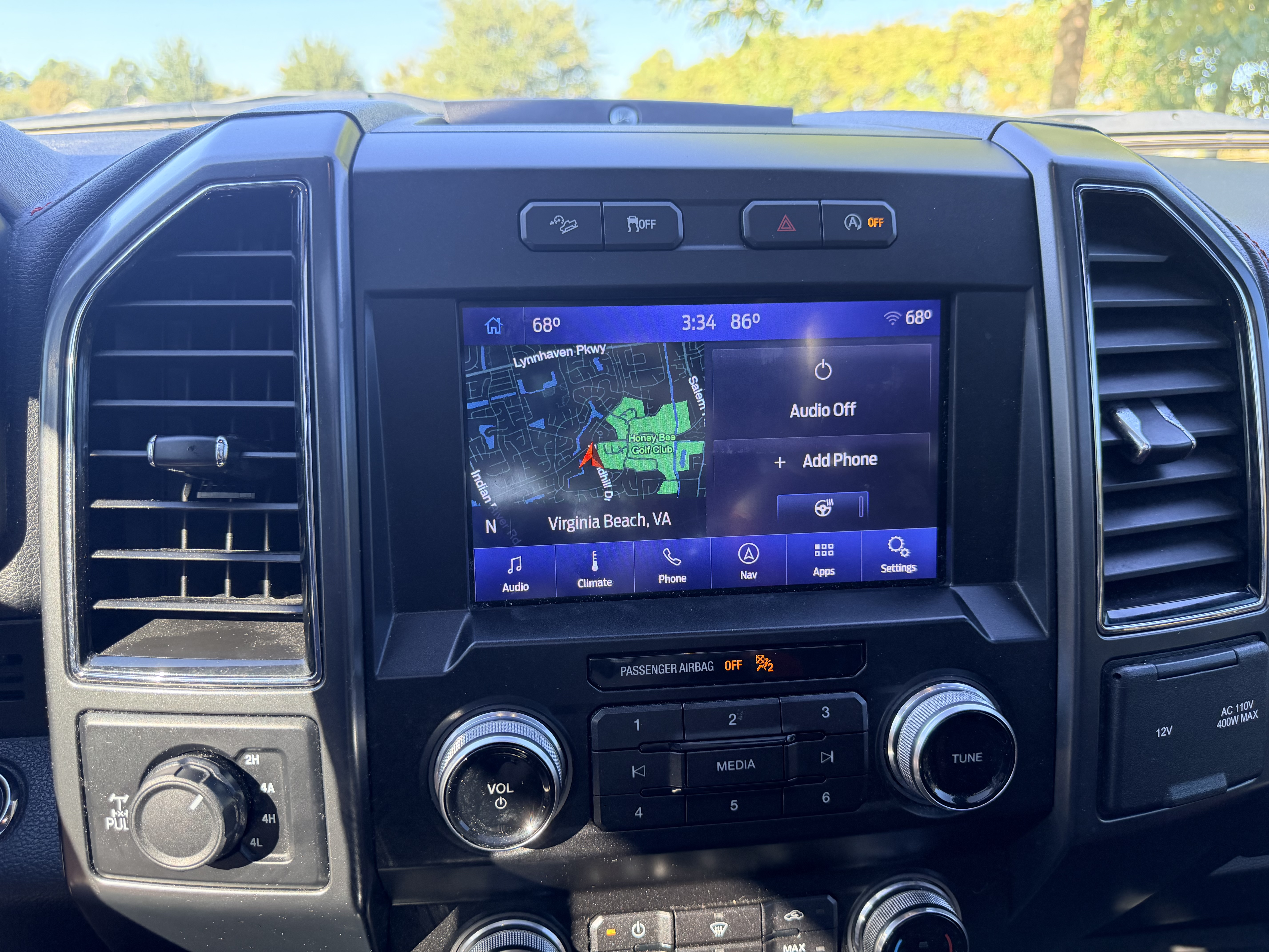 Used 2019 Ford F150 Lariat w/ Equipment Group 502A Luxury AWD/4WD image 14