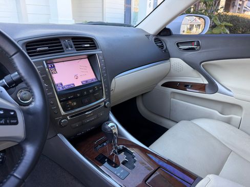 Used 2013 Lexus IS 250 image 11