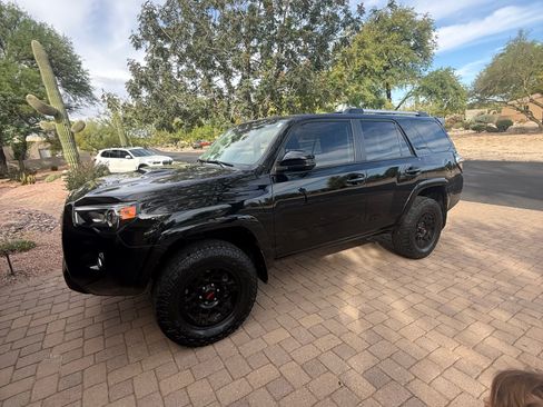 Used 2018 Toyota 4Runner TRD Pro image 2