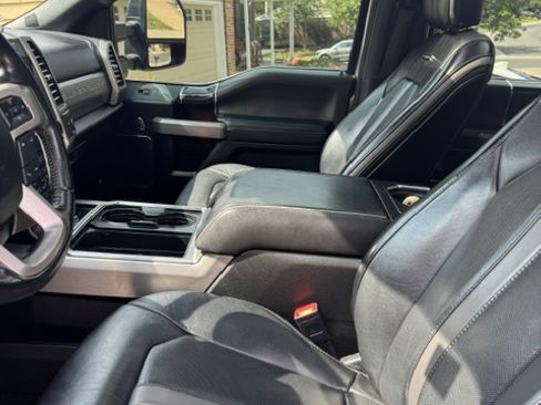 Used 2020 Ford F250 Platinum AWD/4WD image 11