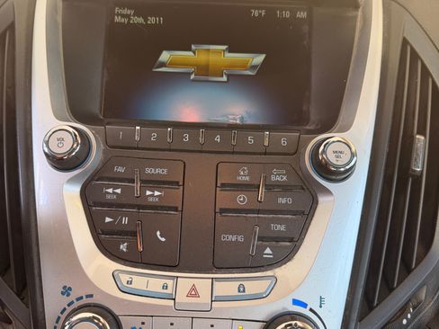 Used 2012 Chevrolet Equinox LT w/ Driver Convenience Package image 21