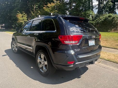 Used 2011 Jeep Grand Cherokee Limited AWD/4WD image 2