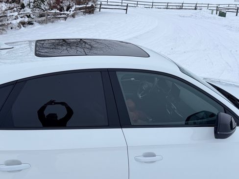 Used 2022 Audi SQ5 Prestige w/ Prestige Package image 6