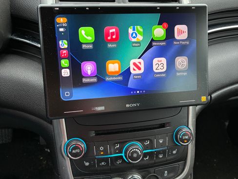 Used 2016 Chevrolet Malibu LTZ FWD image 18