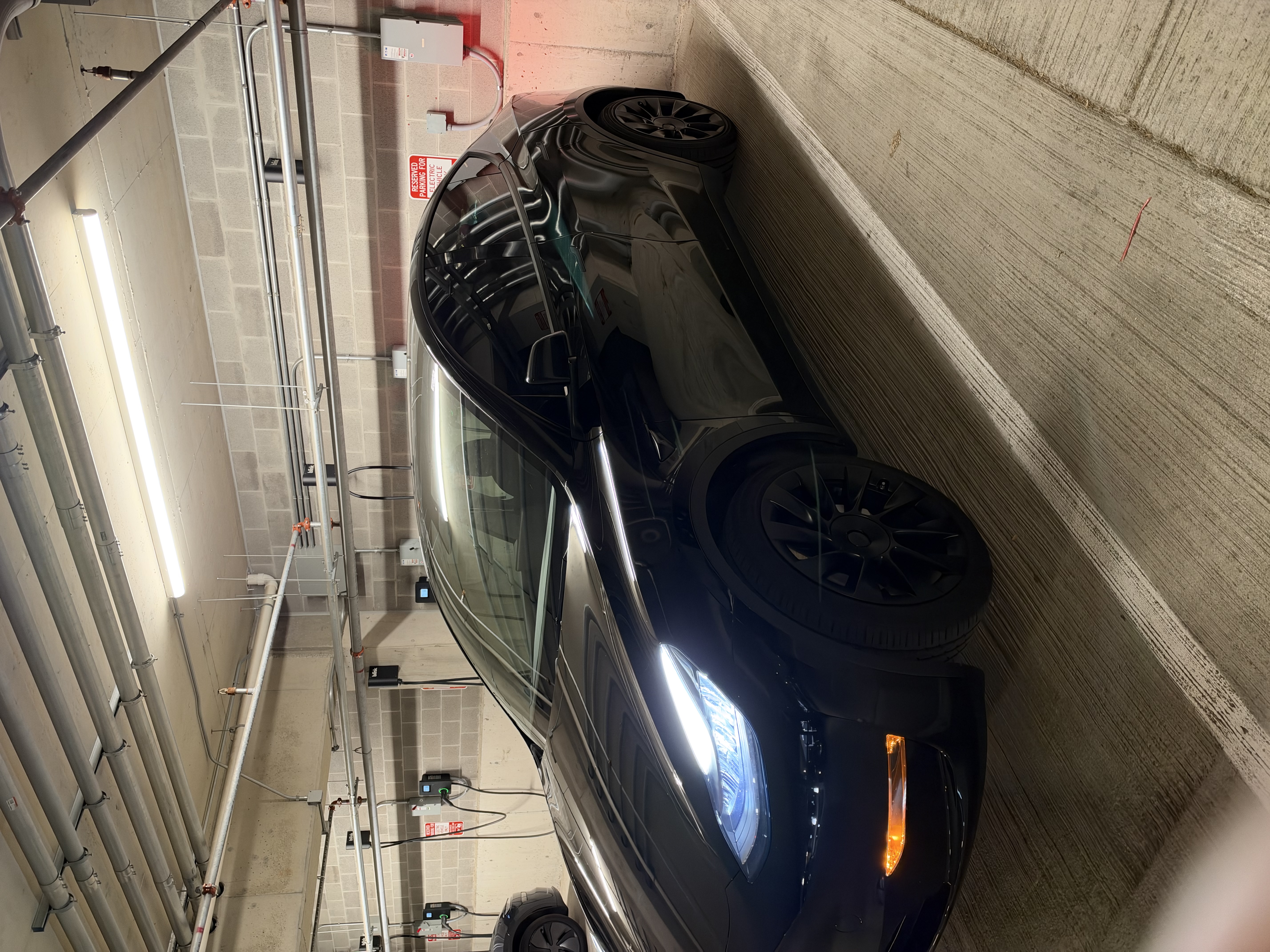 Used 2021 Tesla Model Y Long Range AWD/4WD image 10