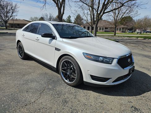 Used 2013 Ford Taurus SHO image 15