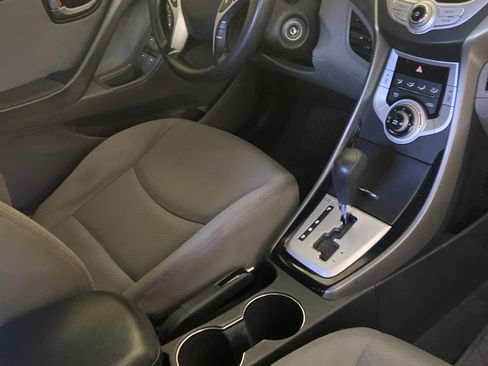 Used 2011 Hyundai Elantra GLS w/ Preferred Equipment Pkg 3 image 11