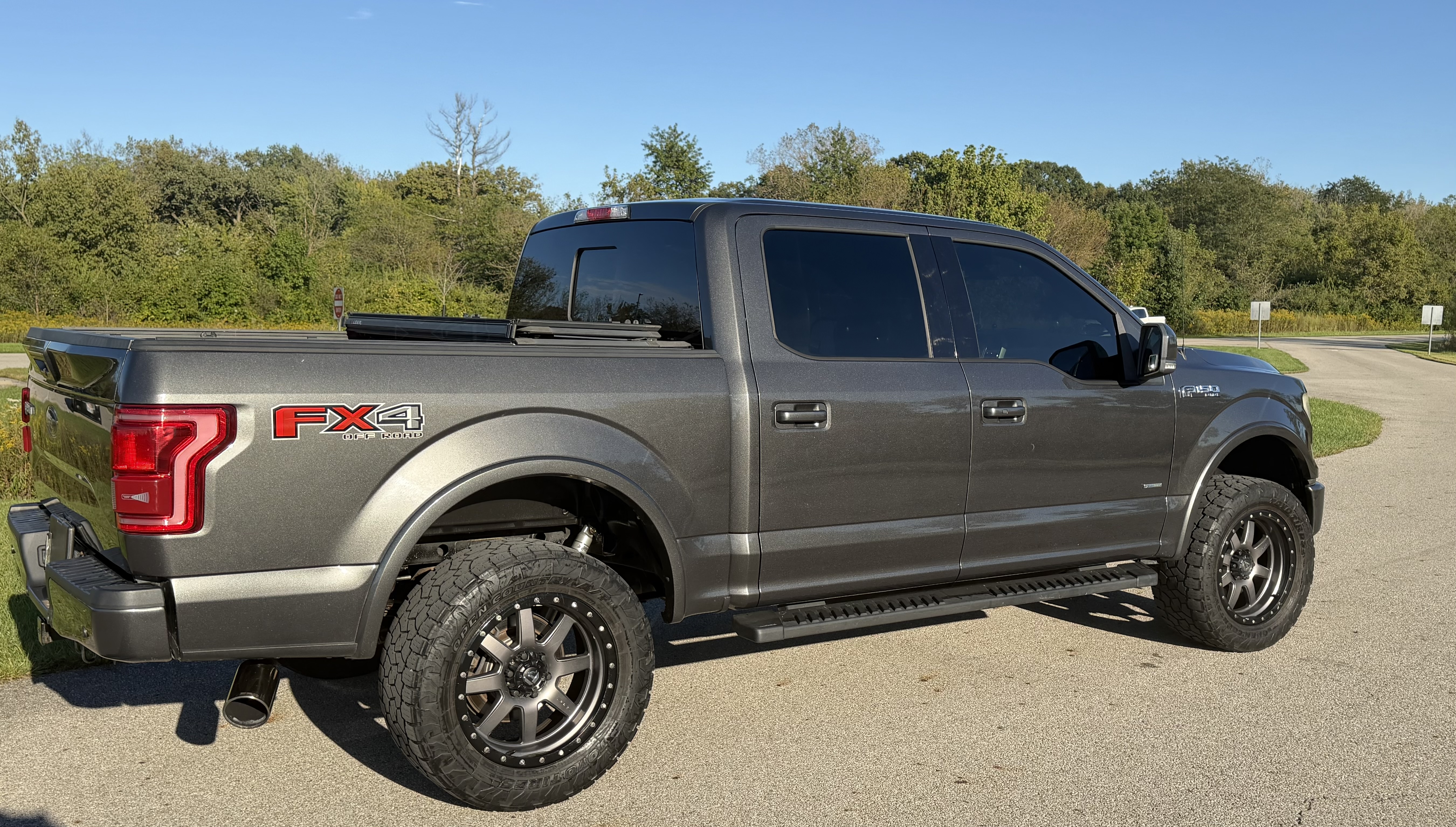 Used 2015 Ford F150 Lariat w/ Equipment Group 502A Luxury AWD/4WD image 1