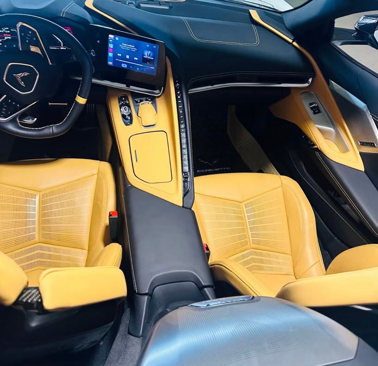 Used 2022 Chevrolet Corvette Stingray Preferred Conv w/ Z51 Performance Package RWD image 14
