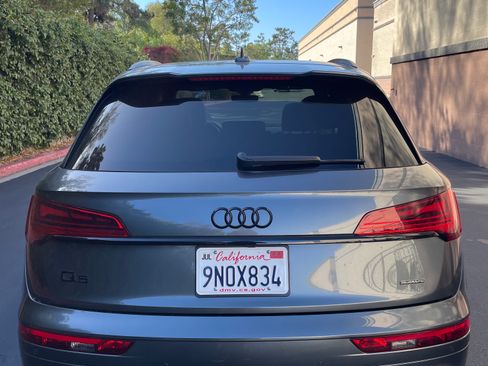 Used 2024 Audi Q5 2.0T Premium w/ Summer of Audi Package AWD/4WD image 6