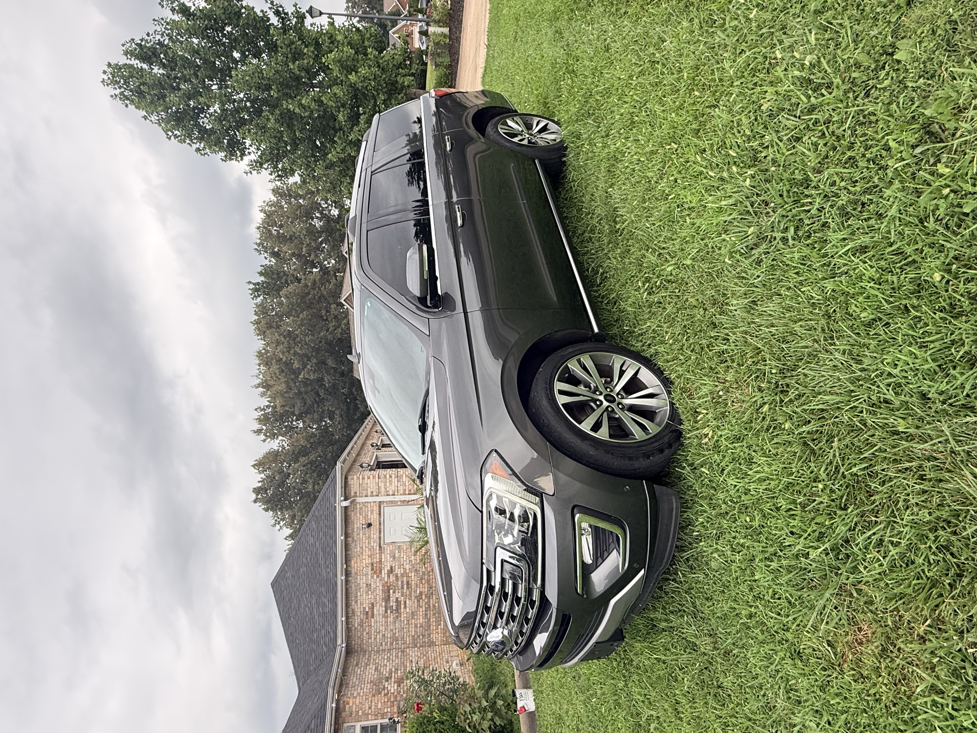 Used 2020 Ford Expedition Limited w/ Equipment Group 302A RWD image 6