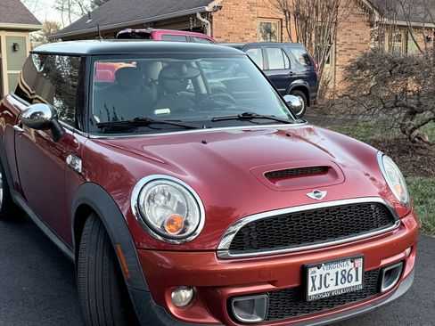 Used 2012 MINI Cooper S image 1