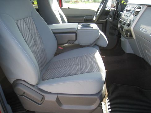 Used 2014 Ford F250 XLT image 10