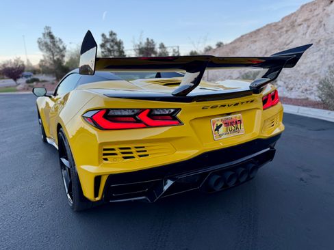 Used 2025 Chevrolet Corvette E-Ray image 10