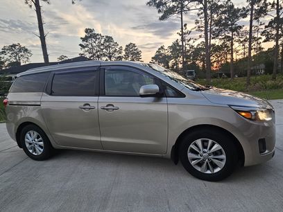 Used 2016 Kia Sedona LX w/ LX Essentials Premium Package