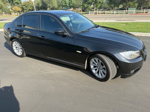 Used 2011 BMW 328i Sedan image 2