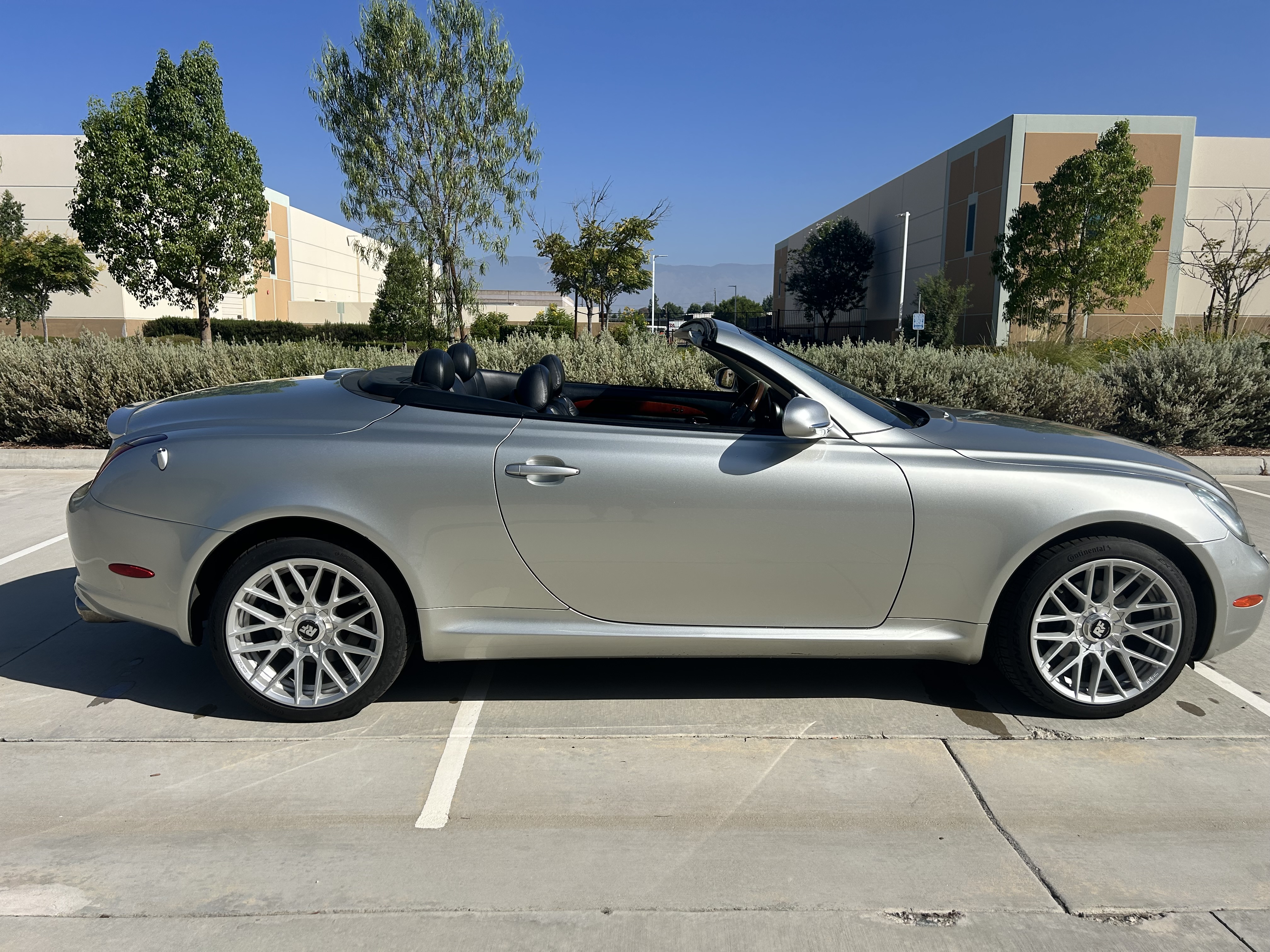 Used 2002 Lexus SC 430 Convertible RWD image 15